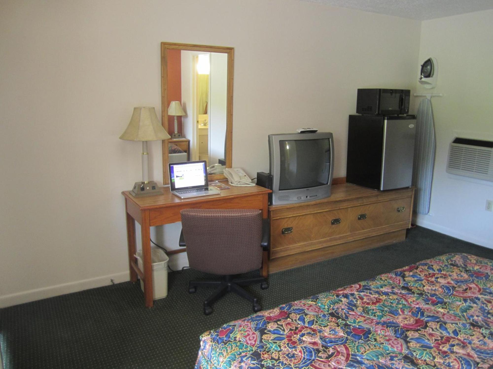 Best Way Inn Middlefield Room photo