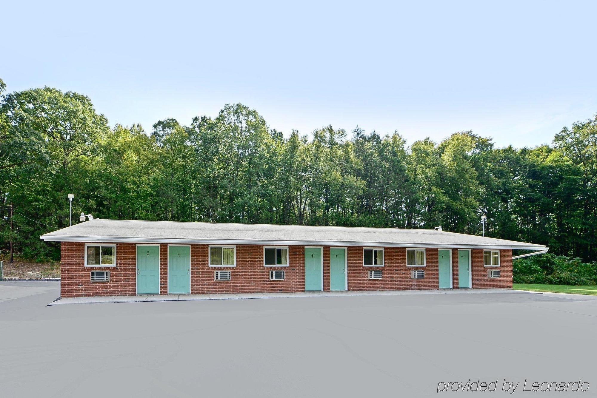 Best Way Inn Middlefield Exterior photo